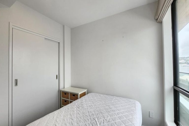Photo of property in Alpha Apartments, 703/4 Elizabeth Street, Mount Victoria, Wellington, 6011