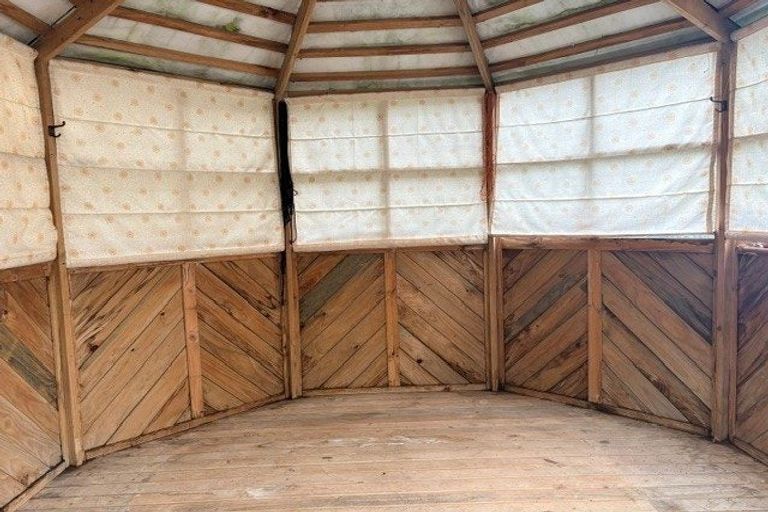 Photo of property in 765 East Coast Road, Northcross, Auckland, 0630