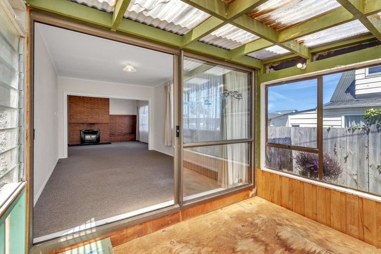 Photo of property in 32 Manuka Street, Castlecliff, Whanganui, 4501