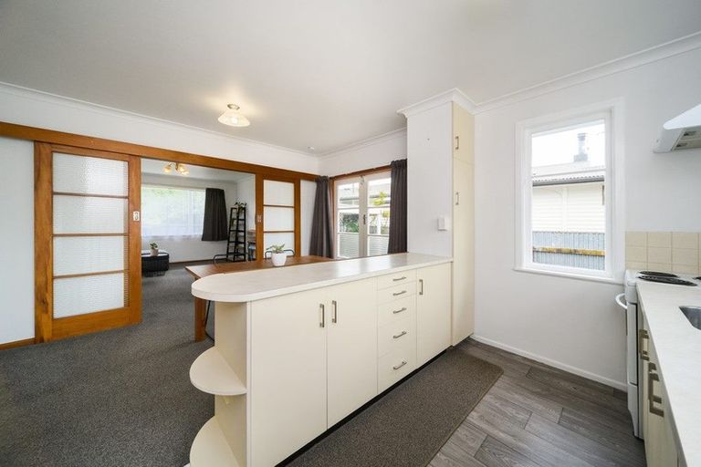 Photo of property in 32 Parkland Crescent, Terrace End, Palmerston North, 4410