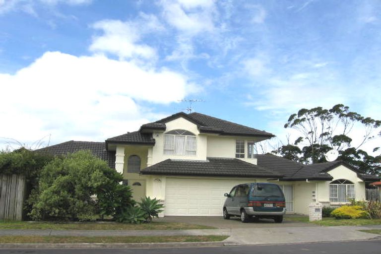 Photo of property in 18 Lorikeet Place, Unsworth Heights, Auckland, 0632