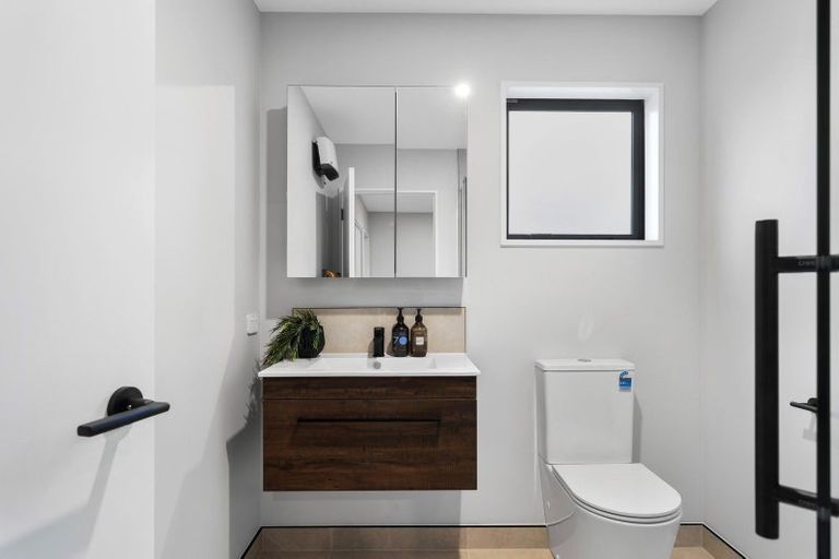 Photo of property in 2/162 Springfield Road, St Albans, Christchurch, 8014