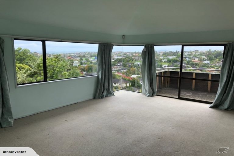 Photo of property in 64 Arran Road, Browns Bay, Auckland, 0630