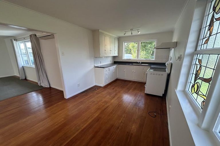 Photo of property in 10 Wood Avenue, Howick, Auckland, 2014