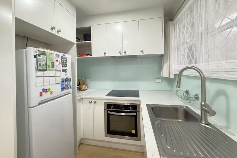 Photo of property in 6/33 Kitchener Road, Sandringham, Auckland, 1025