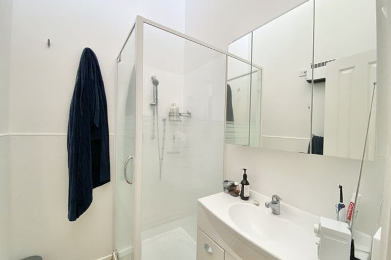 Photo of property in 33 Lynbrooke Avenue, Blockhouse Bay, Auckland, 0600