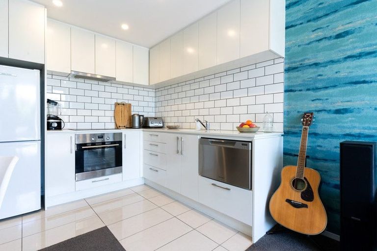 Photo of property in 1036h Colombo Street, St Albans, Christchurch, 8014