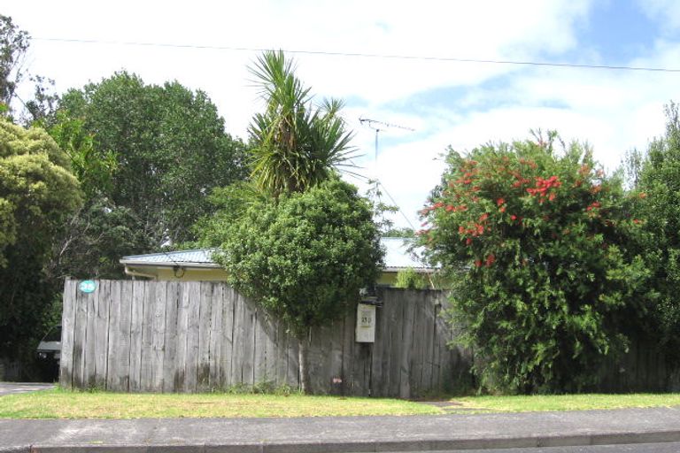 Photo of property in 35 Lancaster Road, Beach Haven, Auckland, 0626