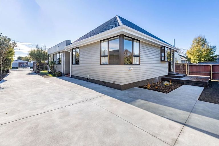Photo of property in 4 Cossar Street, Burwood, Christchurch, 8083