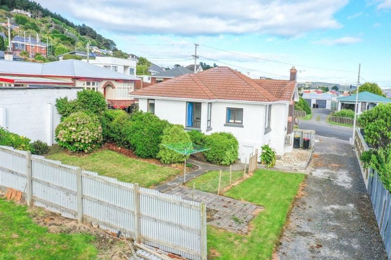 Photo of property in 12 Walker Street, Bluff, 9814