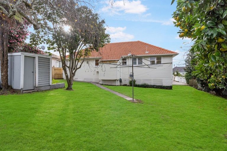 Photo of property in 86 Queen Street, Te Puke, 3119