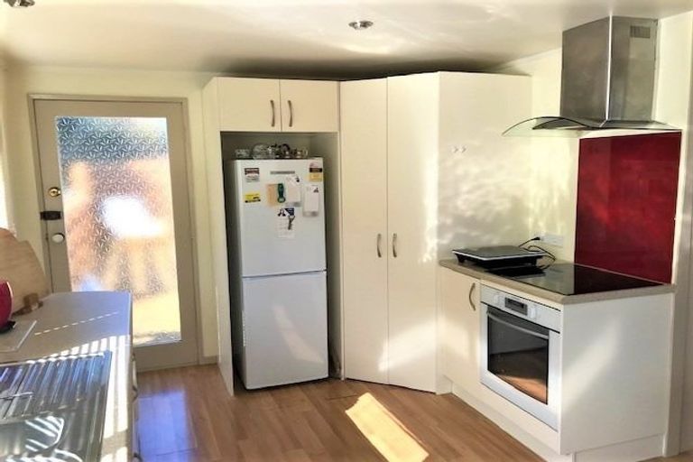 Photo of property in 20a Regency Place, Sunnynook, Auckland, 0632