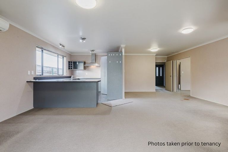 Photo of property in 17 Brooklyn Heights Drive, Kelvin Grove, Palmerston North, 4414