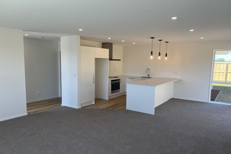 Photo of property in 60 Skibbereen Drive, Halswell, Christchurch, 8025