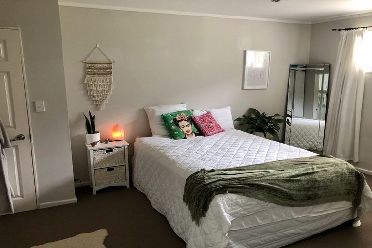 Photo of property in 13 Rewa Road, Three Kings, Auckland, 1024