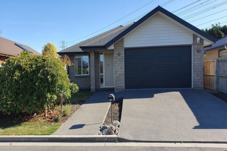 Photo of property in 11 Taggart Place, Sockburn, Christchurch, 8042