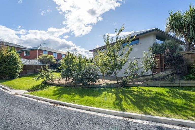 Photo of property in 10 Sunninghurst Drive, Fairfield, Dunedin, 9018