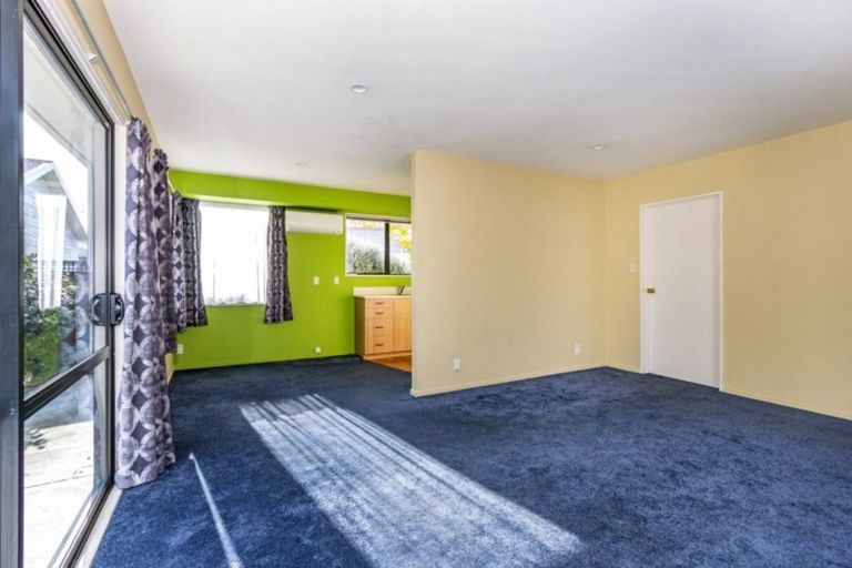 Photo of property in 186a Wainoni Road, Avondale, Christchurch, 8061