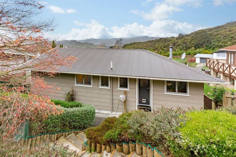 Photo of property in 6 Northcote Street, Wainuiomata, Lower Hutt, 5014