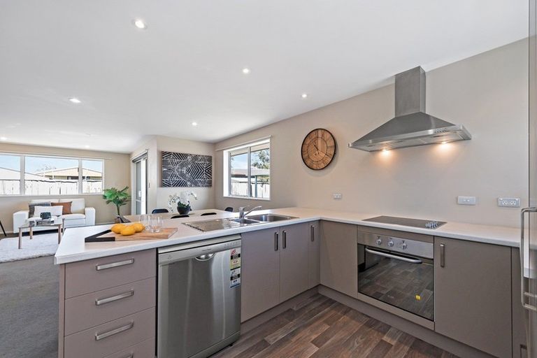 Photo of property in 6/19 Leeston Lake Road, Leeston, 7632