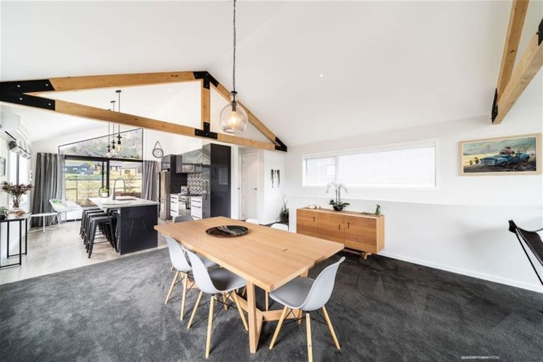 Photo of property in 7a Rannoch Drive, Jacks Point, Queenstown, 9371