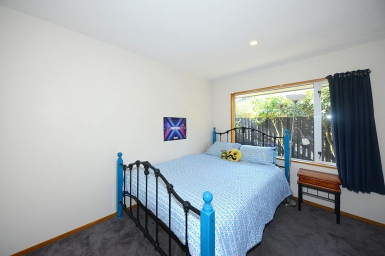 Photo of property in 49 Queenspark Drive, Parklands, Christchurch, 8083