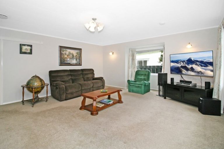 Photo of property in 23 Cowling Road, Hurdon, New Plymouth, 4310