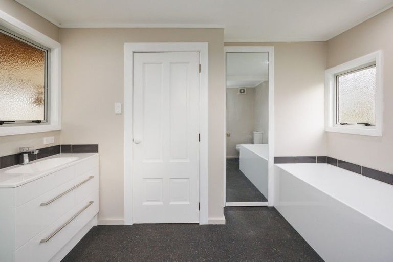 Photo of property in 916 Tennent Drive, Linton, Palmerston North, 4472