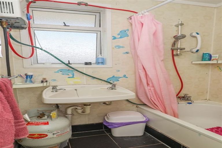 Photo of property in 10 Hall Street, Huntly, 3700