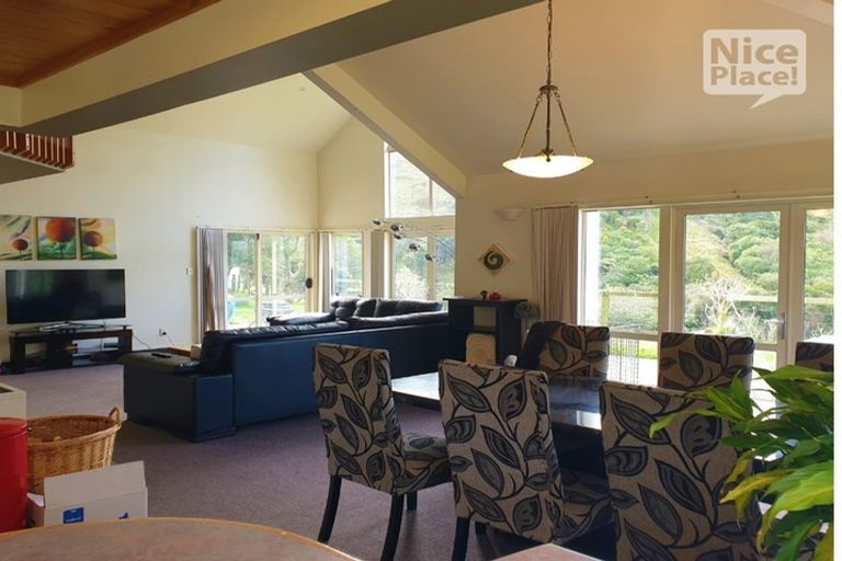 Photo of property in 419 Takapu Road, Takapu Valley, Wellington, 5028