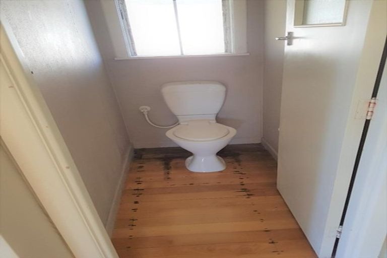 Photo of property in 22 Pine Ridge Terrace, Hauraki, Auckland, 0622