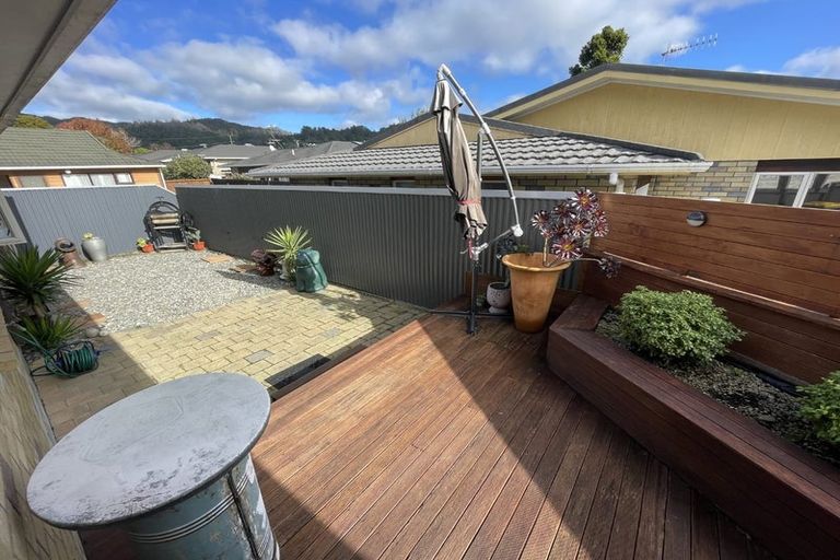 Photo of property in 2/36 Montgomery Street, Stokes Valley, Lower Hutt, 5019