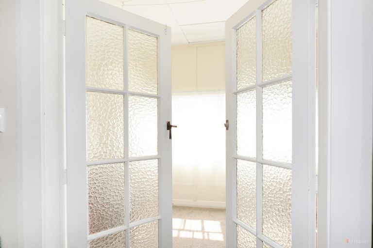 Photo of property in 17 Rhodes Street, Waimate, 7924