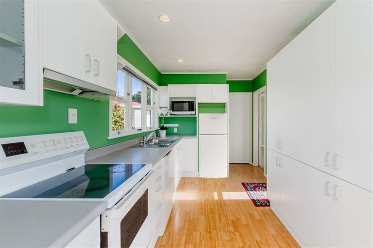 Photo of property in 151 Te Moana Road, Waikanae, 5036