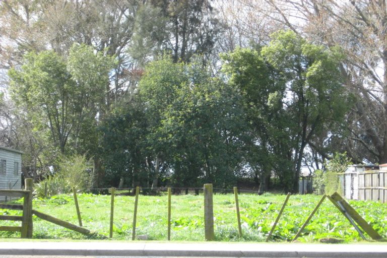 Photo of property in 43 College Road, Edgecumbe, 3120