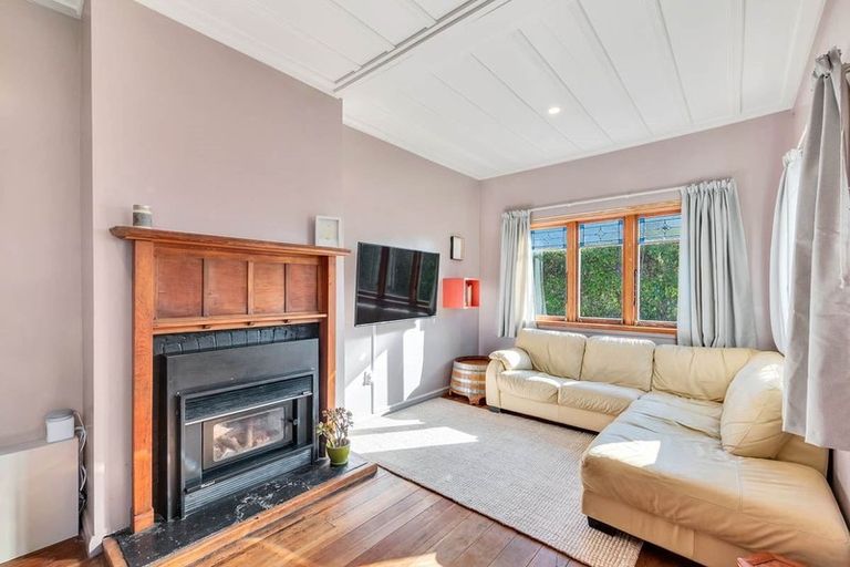 Photo of property in 68 Prospect Terrace, Pukekohe, 2120