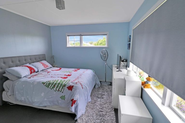 Photo of property in 94 Pasadena Crescent, Totara Park, Upper Hutt, 5018