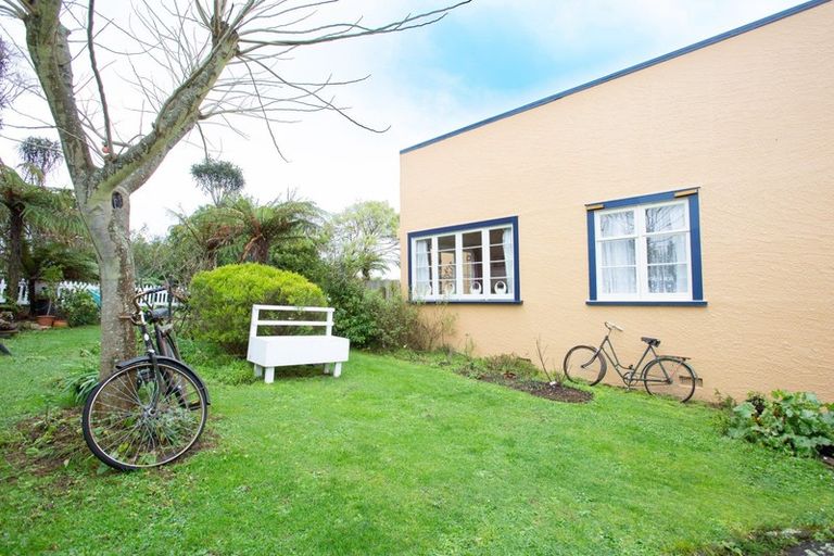 Photo of property in 47 Queen Street, Dannevirke, 4930