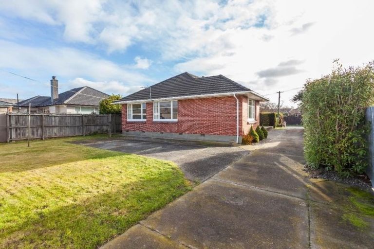 Photo of property in 7 Springbank Street, Bryndwr, Christchurch, 8053