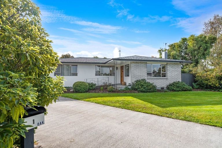 Photo of property in 1 Oak Street, Masterton, 5810