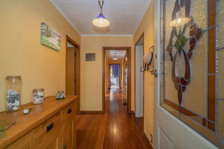 Photo of property in 142 Brunton Crescent, Thames, 3500