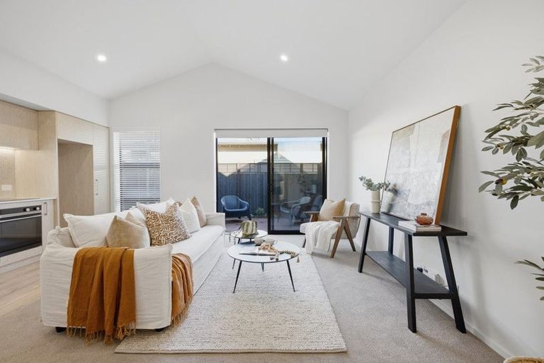 Photo of property in 2 Evatt Street, Bryndwr, Christchurch, 8053