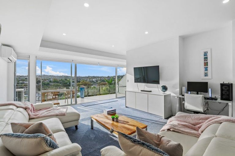 Photo of property in 9/49 Browns Road, Browns Bay, Auckland, 0630