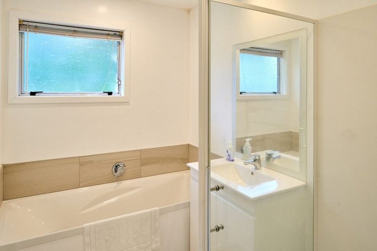 Photo of property in 3 Ayton Drive, Whitby, Porirua, 5024