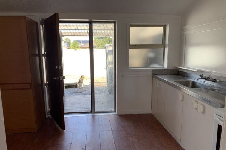 Photo of property in 98 Nursery Road, Phillipstown, Christchurch, 8011