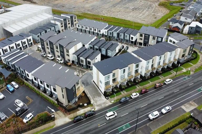 Photo of property in 169b Wainui Road, Silverdale, 0932