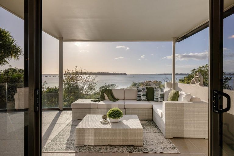 Photo of property in 17 Tinopai Drive, Omokoroa, 3114