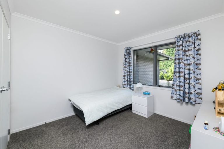 Photo of property in 43 Benmore Crescent, Pyes Pa, Tauranga, 3112