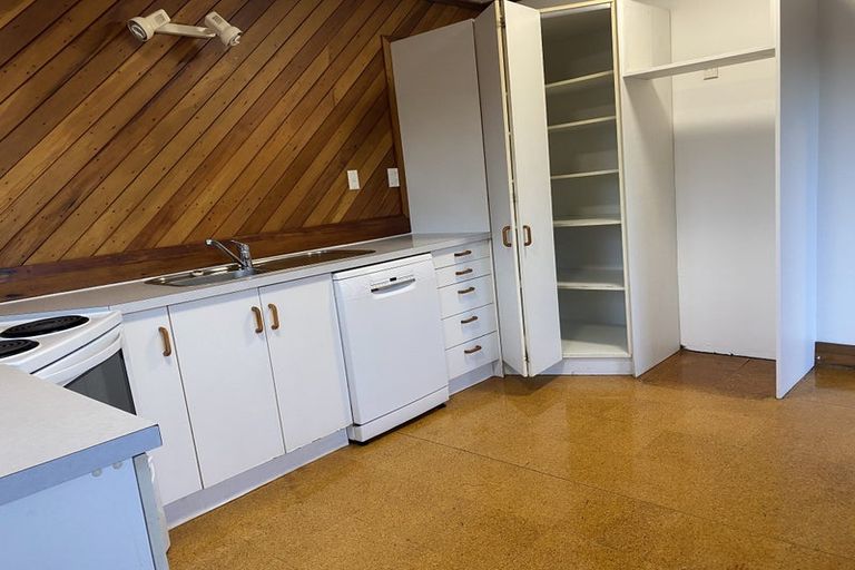 Photo of property in 10 Huia Grove, Elderslea, Upper Hutt, 5018