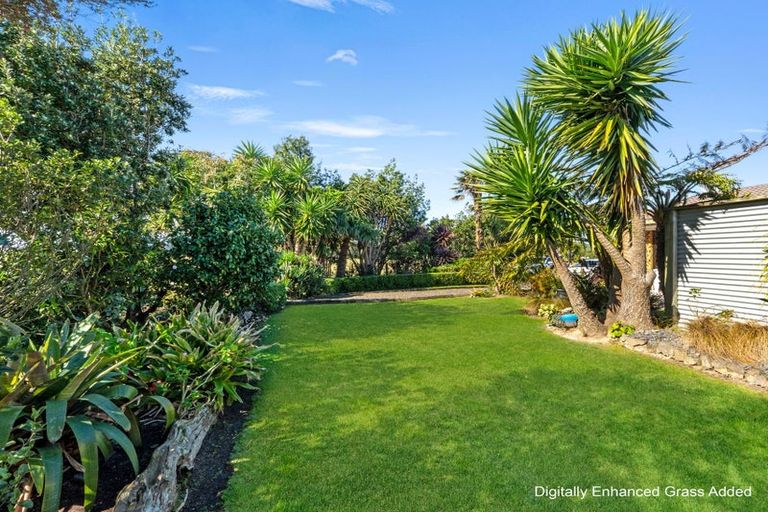 Photo of property in 242 Baylys Coast Road, Dargaville, 0377